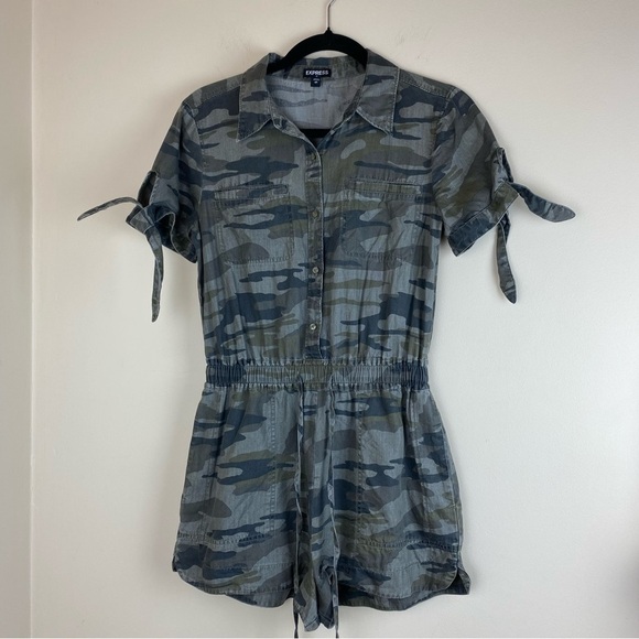 Express Camouflage Safari Green Romper XS TP - Picture 1 of 6